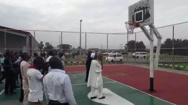 PHOTOS: Gov Aregbesola Shows Off His Basketball Skills During School Inspection In Osun.
